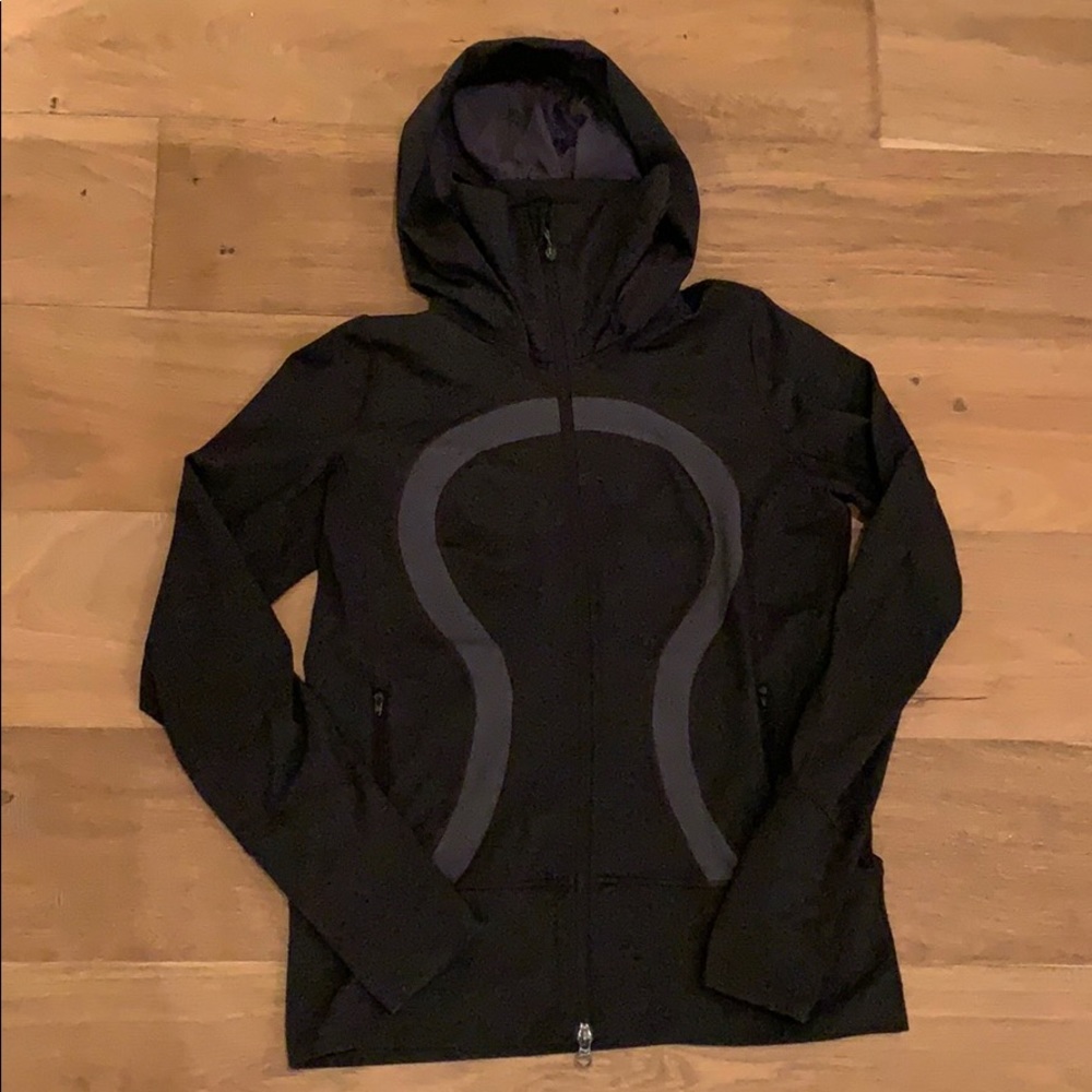 LIKE NEW! lululemon Scuba Hoodie